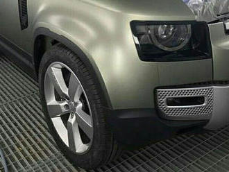 Land Rover Defender: Nový off-road z Nitry unikol na Instagrame!