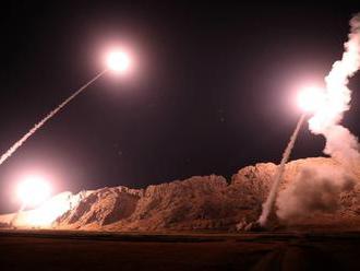Nebo nad Sýriou v plameňoch: Krajina hlási ďalší izraelský útok raketami