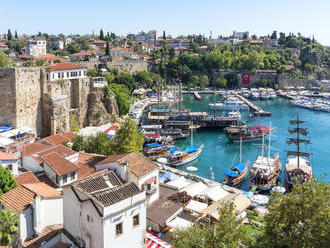 Turecká Antalya - oveľa viac než len mesto, kam priletíte