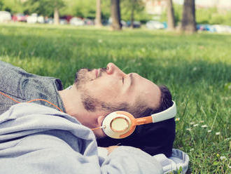 Nebezpečná hranica, ktorú nesmiete prekročiť: Toľkoto decibelov vás môže pripraviť o sluch!