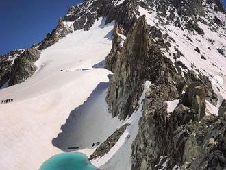 FOTO Horolezec bol zhrozený z toho, čo našiel vo výške 3400 m: Už nastal kolaps!