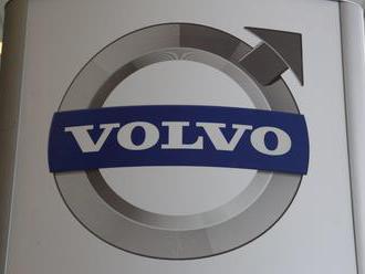 Volvo zvoláva na opravy viac ako pol milióna áut, niektoré časti motora môžu začať horieť