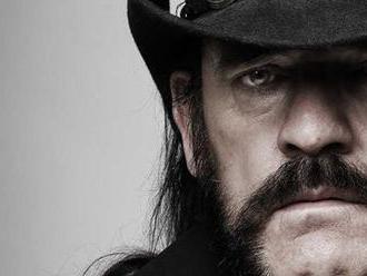 AUDIO: Lemmy Kilmister kdysi natočil country duet. Desetiletí ztracený song 