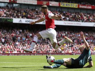 Video: Brankár Dúbravka dostal tri góly, v Premier League aj víťazstvá FC Liverpool a Arsenalu