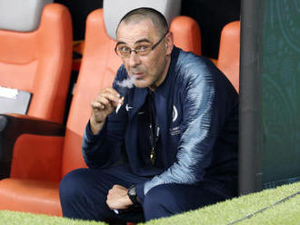 V úvodných zápasoch Serie A bude na lavičke Juventusu chýbať tréner, Sarri bojuje so zápalom pľúc