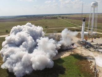 SpaceX closer to launching NASA astronauts after blazing Falcon 9 test     - CNET