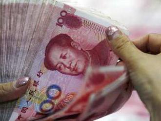 Bloomberg: Čína oslabuje jüan a zastavuje zemědělský dovoz z USA