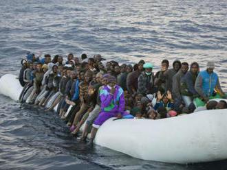 Za jedno popoludnie prišlo na grécky ostrov Lesbos vyše 500 migrantov, doplavili sa tam v trinástich