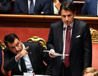 Taliansky premiér Conte predložil demisiu a zaútočil na Salviniho