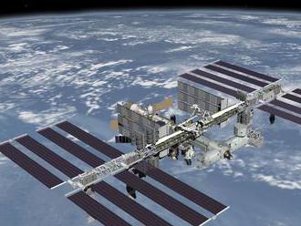 NAŽIVO: Astronauti pripravujú 'nový prístav' mimo ISS pre kozmické lode