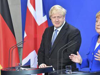 Nie je vhodný čas na návrat Ruska do G7, tvrdí Johnson a Merkelová