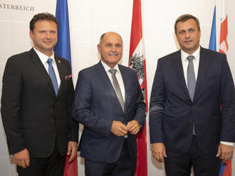Danko rokoval s predsedami parlamentov Rakúska a ČR: Na téme rok '89 aj budúcnosť EÚ