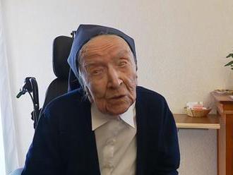VIDEO Rehoľná sestra je najstaršou Európankou: Pri živote ju drží už len táto jediná vec