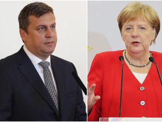 Národniari odmietajú Merkelovej plán na záchranu migrantov, vyhlásenia kancelárky ich znepokojili