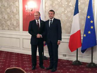Macron sa pred summitom G7 stretne s Putinom, diskutovať budú o najväčších svetových krízach