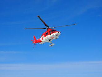 Leteckí záchranári ratovali trojročného chlapčeka, mal poranenú hlavu aj obe nohy