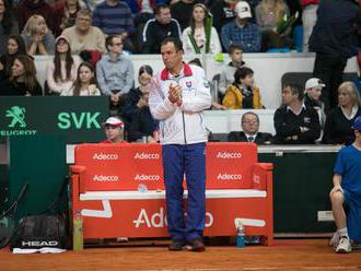 Nevydarené US Open môžu slovenským tenistom pred zápasmi Davisovho pohára pomôcť, hovorí Hrbatý