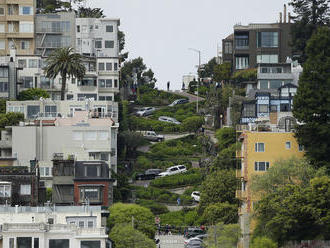 Turisti zrejme budú musieť platiť za prejazd známou kľukatou ulicou v San Franciscu