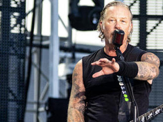 James Hetfield z Metallicy se vrací na léčení