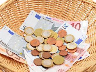 Pri zvýšení minimálnej mzdy na 580 eur ministerstvo práce argumentuje vývojom za roky 2018 a 2019