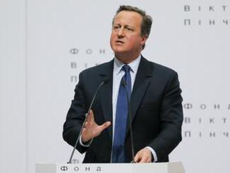 Johnson prosazoval brexit kvůli kariéře, tvrdí expremiér Cameron