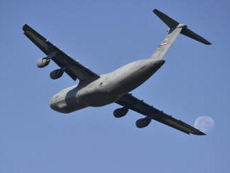 V Mošnově přistál obří transportní letoun C-5 Super Galaxy