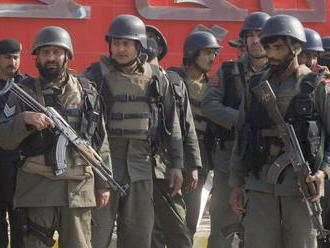 Pri útokoch povstalcov zahynuli na severe Pakistanu štyria vojaci