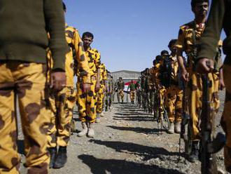 Jemenskí povstalci vyhlásili, že zajali stovky vojakov