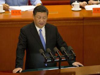 Čínsky prezident Si Ťin-pching si uctil Mao Ce-tunga a hrdinov