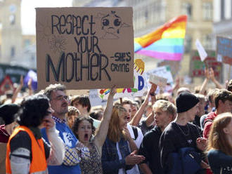 Desaťtisíce ľudí v Nemecku sa zišli na demonštráciách za ochranu klímy
