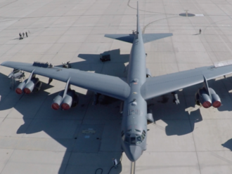 Americké strategické bombardéry B-52 budou sloužit letectvu bezmála 100 let
