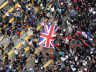 Demonstranti v Hongkongu se dožadují podpory Británie. Požadují dodržování městské autonomie