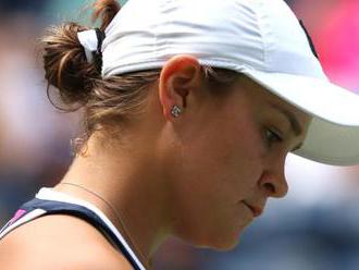 US Open 2019: Ashleigh Barty knocked out by Wang Qiang