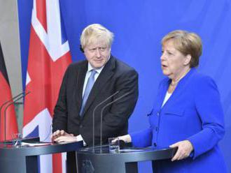 Merkelová stále pripúšťa riadený brexit, Nemecko je pripravené aj na odchod bez dohody