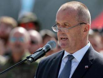 Vojak musí mať všetko, čo potrebuje, vyhlásil minister Gajdoš v zásobovacej základni v Nemšovej