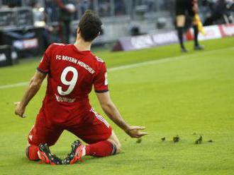 Môže prekonať legendy ako Heynckes či Müller, Lewandowski je gól od zápisu do histórie