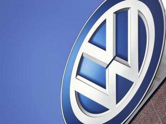 Volkswagen chce po emisnom škandále opäť získať dôveru, pomôže mu bývalý šéf Cadillacu