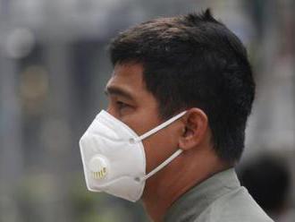 Obyvatelia Bangkoku by mali pre smog nosiť masky, koncentrácia prachu dosiahla nezdravé hodnoty