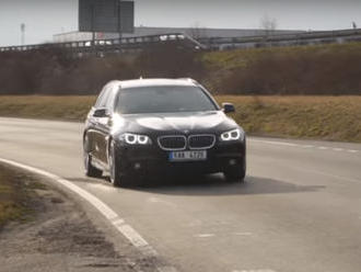 Autocentral: Test BMW 530d xDrive  Dálniční žehlička kilometrů