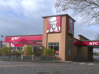 KFC chce předstihnout McDonald´s. V Česku sází na samoobslužné kiosky a další inovace