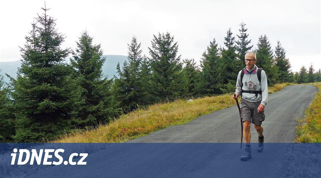 Terex-Janouškově cestě nad Harrachovem dal jméno buldozer s radlicí