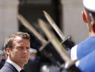 SNS sa nepáčia slová francúzskeho prezidenta Macrona o migrácii