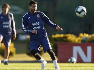 Messi začína s tréningom. Štart v Lige majstrov je otázny