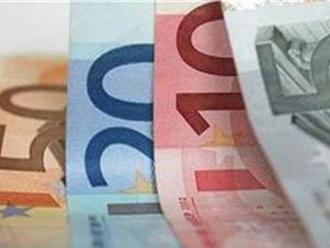 Priemerná hrubá júlová mzda v priemysle stúpla na 1158 eur