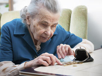 Ďalšia úľava pre dôchodcov: Od januára nebudú musieť platiť koncesionárske poplatky