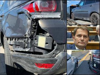 Matovič zverejnil FOTO z jeho nehody na D1: Luxusný Range Rover na šrot