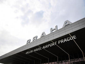 Pražské letiště zatím kvůli viru kontroly nezpřísňuje