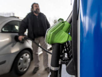 Benzin i nafta v Česku zlevňují shodně o šest haléřů