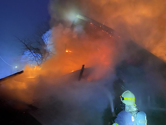 Požár v Rudimově zaměstnal čtyři jednotky hasičů, bývalý statek měl nevhodně konstruovaný komín