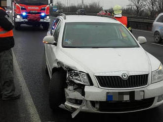 Jednotka HZS Mladá Boleslav vyjela na 45. kilometr dálnice D10 ve směru na Turnov k dopravní nehodě…